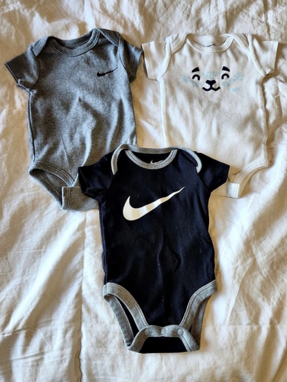 Nike Baby Essentials Bodysuits 3-Pack Black & White Baby 0-6M
